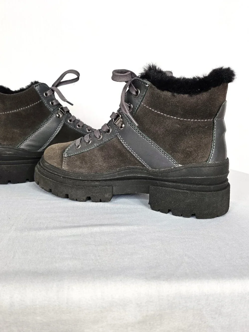 Overland Ronda Shearling Lined Boots | Gray Suede Leather | EU 37 (US 6.5)